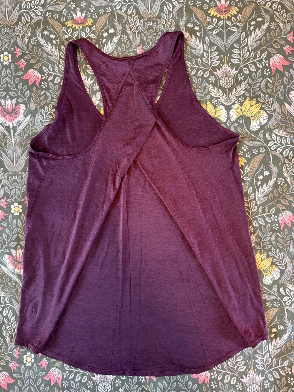 lululemon “Essential Tank *Pleated” Cassis color